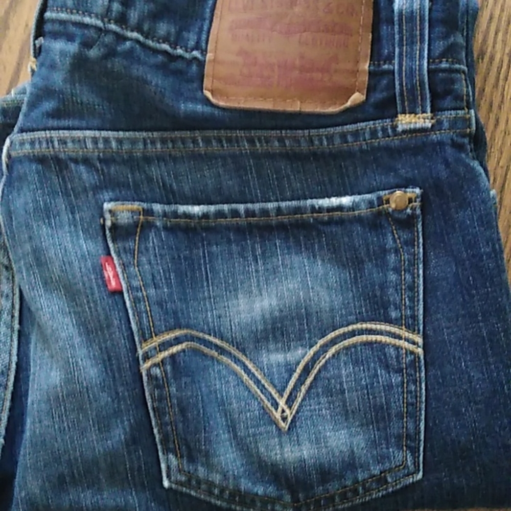 Levi's Straus  527